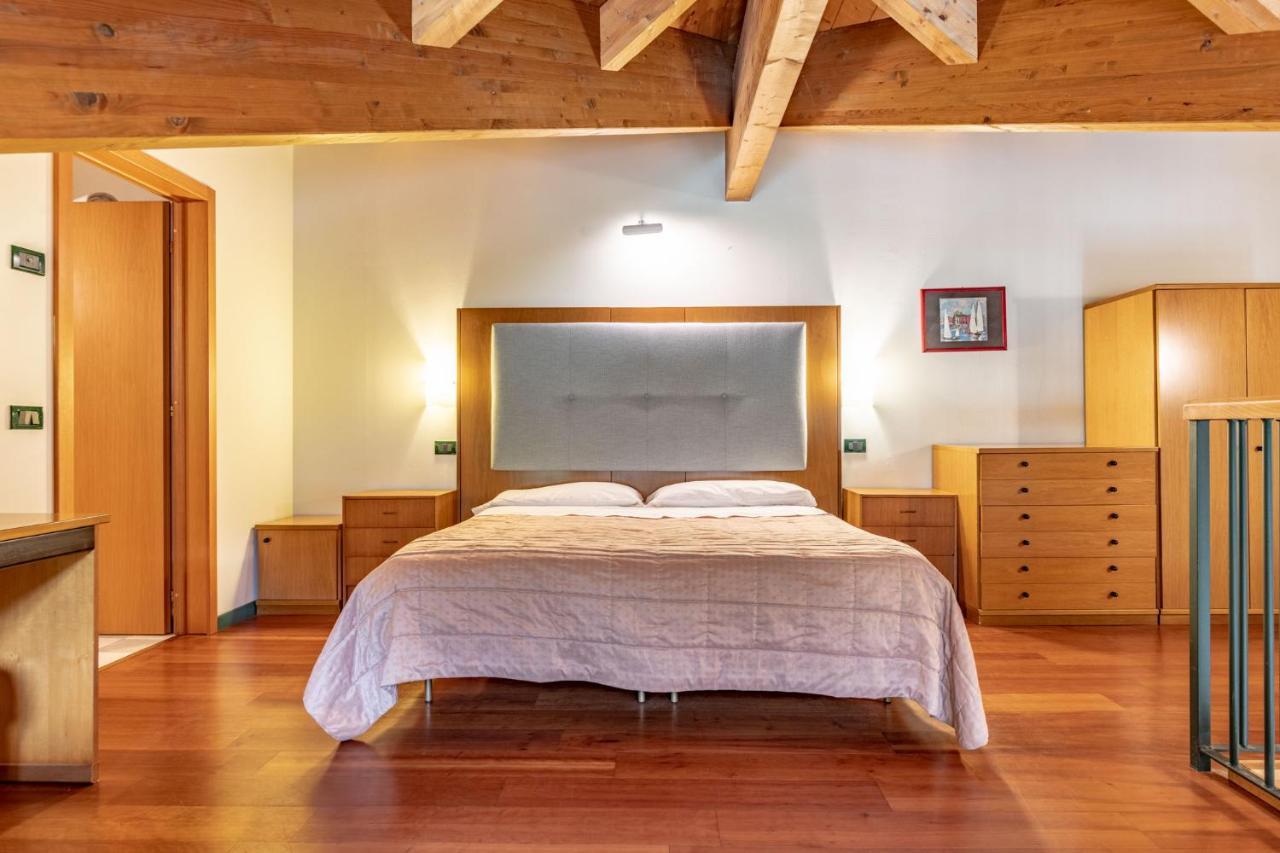 Club Hotel Тенно Номер фото